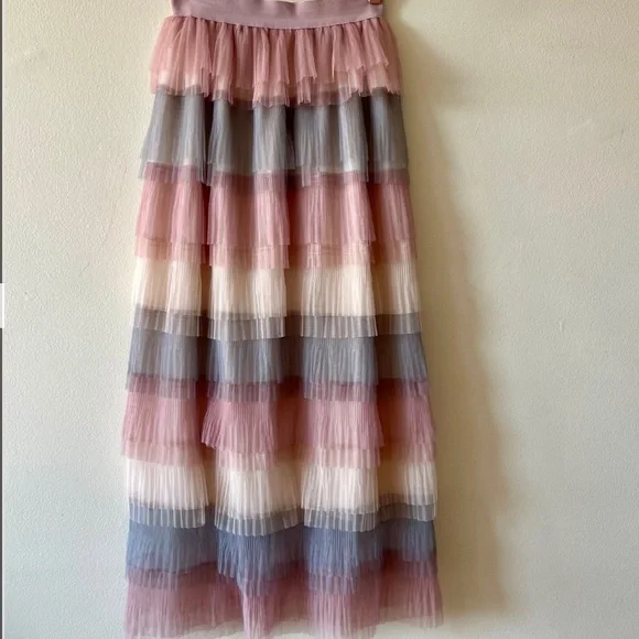 ☀️Layered Tulle Maxi Skirt - Picture 3 of 5